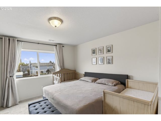 33299 Sw HAVLIK Dr, Scappoose, OR 97056