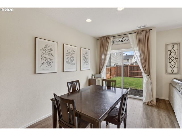 33299 Sw HAVLIK Dr, Scappoose, OR 97056