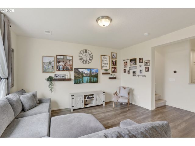 33299 Sw HAVLIK Dr, Scappoose, OR 97056