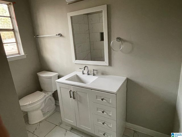 901 WINCHESTER CIRCLE, Birmingham, AL 35235