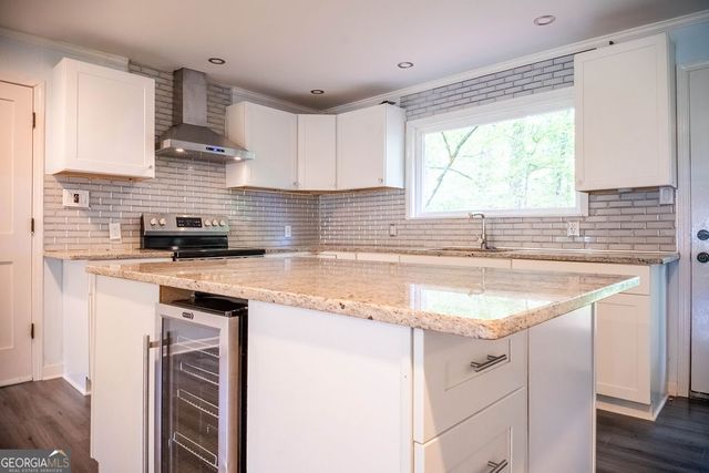 125 Highland Drive, Stockbridge, GA 30281