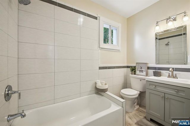 416 Lakeside Avenue, Orange, NJ 07050