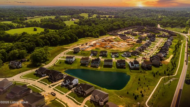 15900 Shadowalk Dr, Louisville, KY 40245