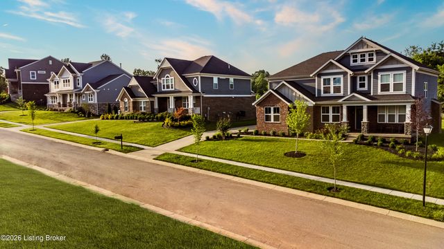 15900 Shadowalk Dr, Louisville, KY 40245