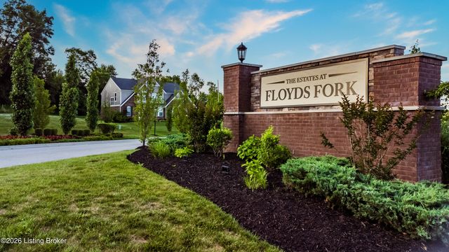 15900 Shadowalk Dr, Louisville, KY 40245