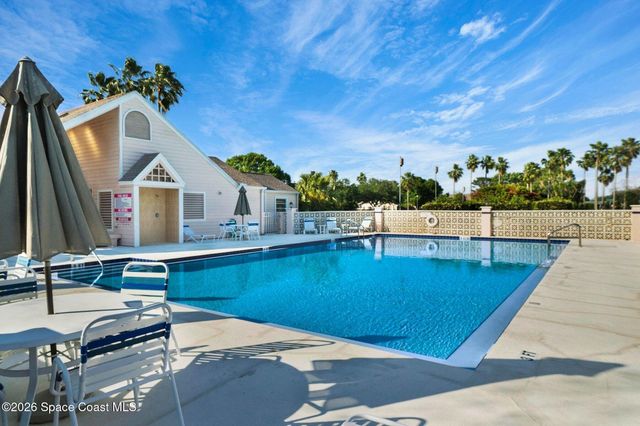 812 Ridge Lake Drive, Melbourne, FL 32940