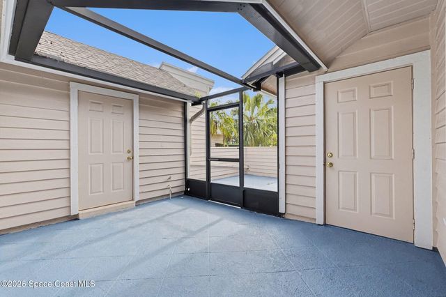 812 Ridge Lake Drive, Melbourne, FL 32940