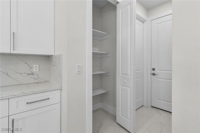 806 Santa Barbara BLVD, Cape Coral, FL 33991