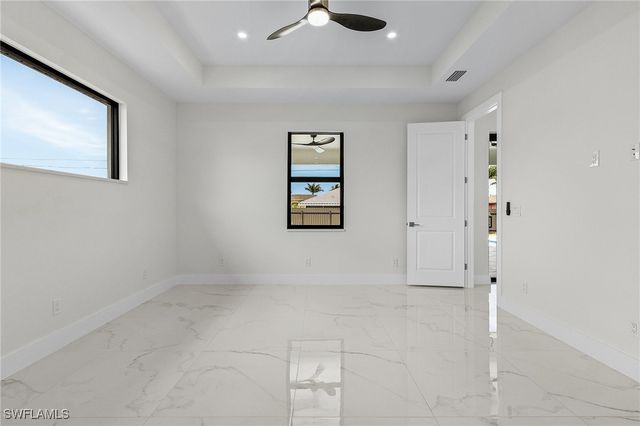 806 Santa Barbara BLVD, Cape Coral, FL 33991