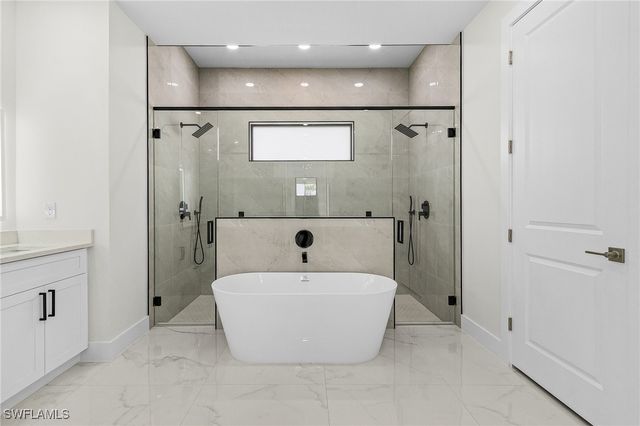 806 Santa Barbara BLVD, Cape Coral, FL 33991