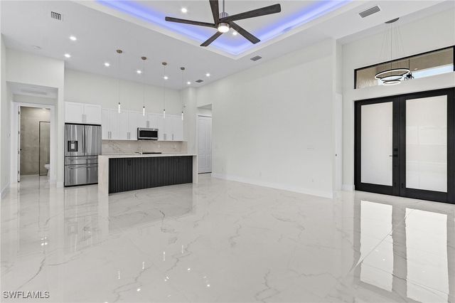 806 Santa Barbara BLVD, Cape Coral, FL 33991