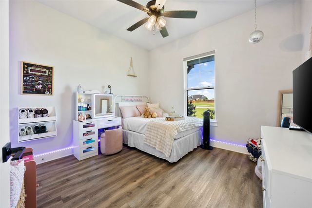 870 Dove Meadow Trail, Waxahachie, TX 75167