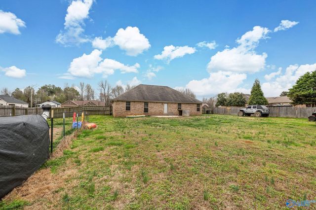 10449 Monks Drive, Athens, AL 35611