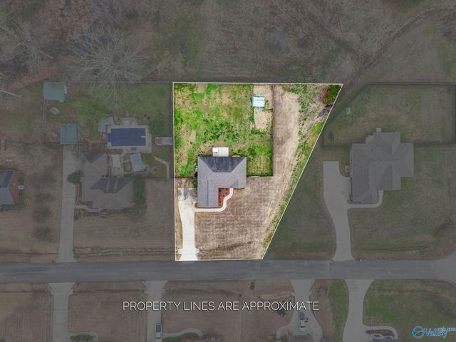 10449 Monks Drive, Athens, AL 35611