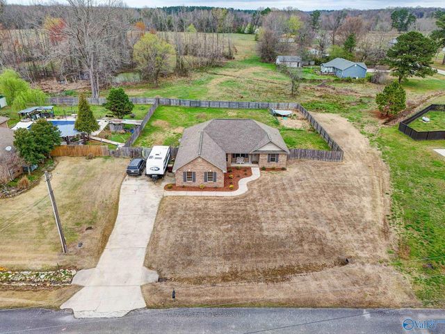 10449 Monks Drive, Athens, AL 35611