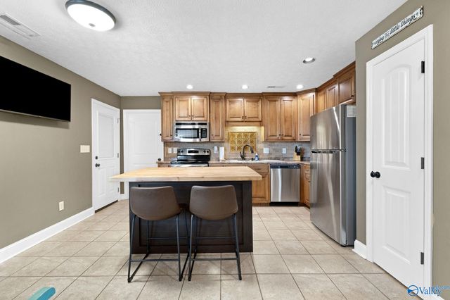 10449 Monks Drive, Athens, AL 35611