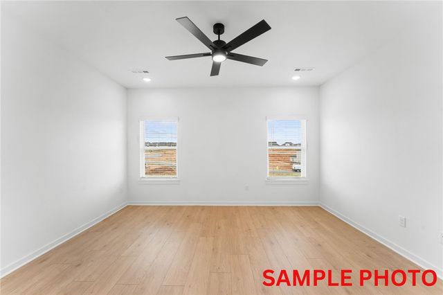 6006 SW Omaha Avenue, Bentonville, AR 72713