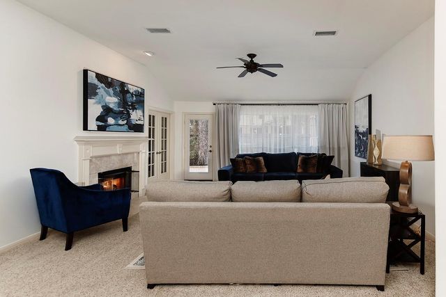 175 W Bristol Oak Circle, The Woodlands, TX 77382