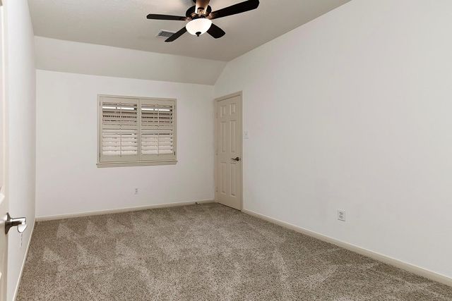 175 W Bristol Oak Circle, The Woodlands, TX 77382