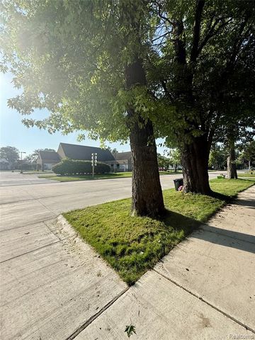 1813 10th Avenue, Port Huron, MI 48060