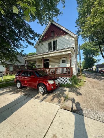 1813 10th Avenue, Port Huron, MI 48060