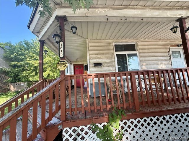 1813 10th Avenue, Port Huron, MI 48060
