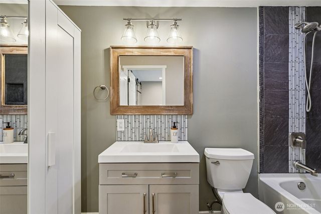 6521 194th Avenue E, Bonney Lake, WA 98391