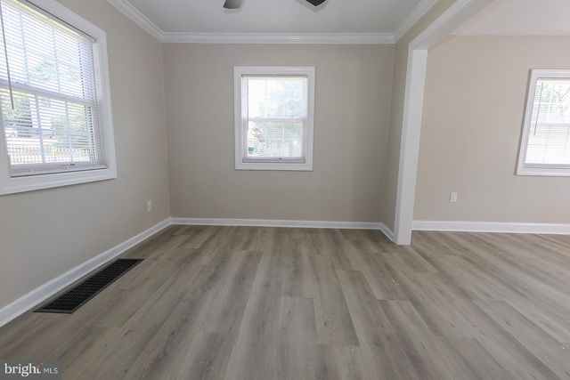 21762 N ESSEX DR, Lexington Park, MD 20653