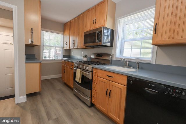 21762 N ESSEX DR, Lexington Park, MD 20653