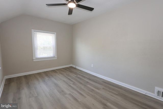 21762 N ESSEX DR, Lexington Park, MD 20653
