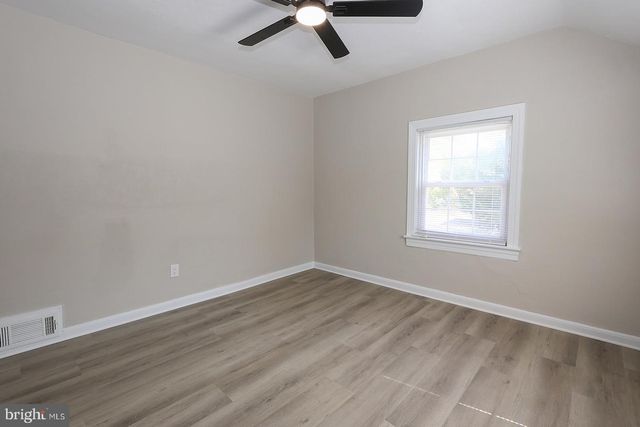 21762 N ESSEX DR, Lexington Park, MD 20653