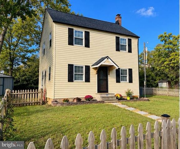 21762 N ESSEX DR, Lexington Park, MD 20653
