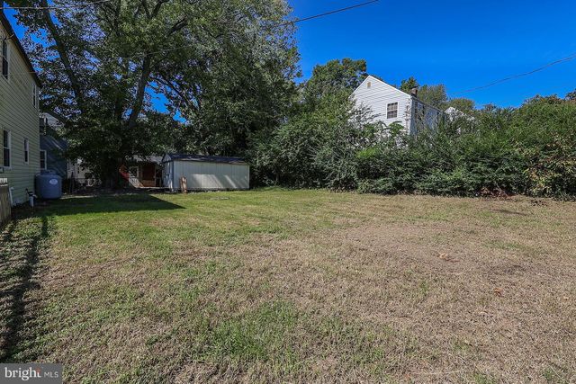 21762 N ESSEX DR, Lexington Park, MD 20653