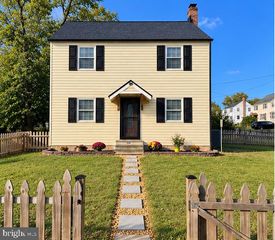 21762 N ESSEX DR, Lexington Park, MD 20653