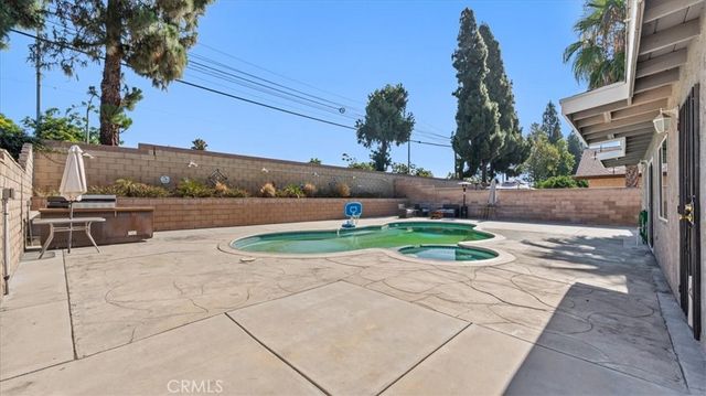 1445 E Bermuda Dunes, Ontario, CA 91761