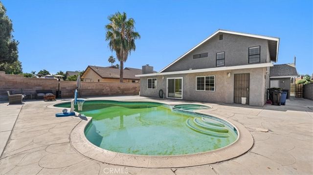 1445 E Bermuda Dunes, Ontario, CA 91761