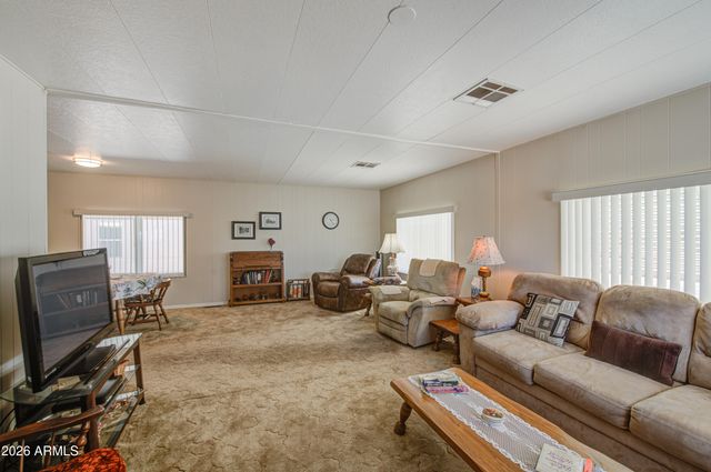 2305 N FLOYD Drive, Mesa, AZ 85215