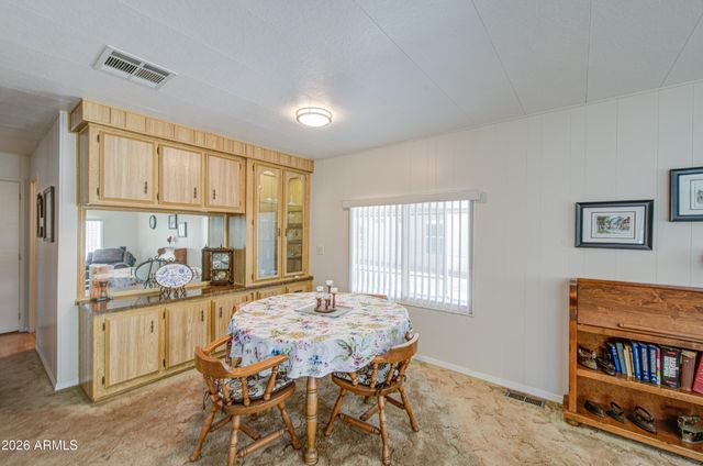 2305 N FLOYD Drive, Mesa, AZ 85215
