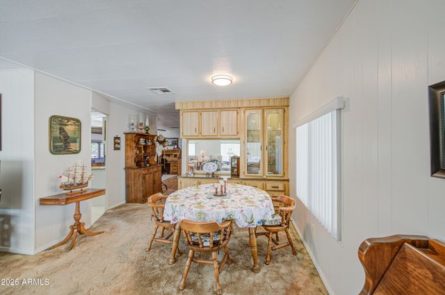 2305 N FLOYD Drive, Mesa, AZ 85215