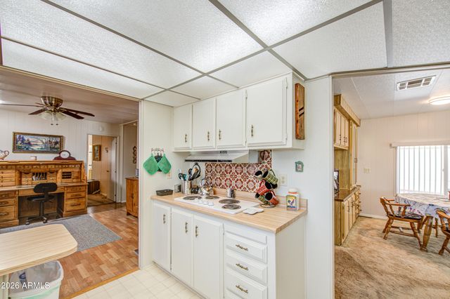 2305 N FLOYD Drive, Mesa, AZ 85215
