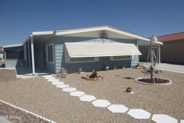 2305 N FLOYD Drive, Mesa, AZ 85215