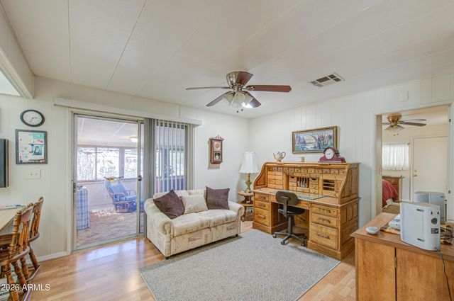 2305 N FLOYD Drive, Mesa, AZ 85215