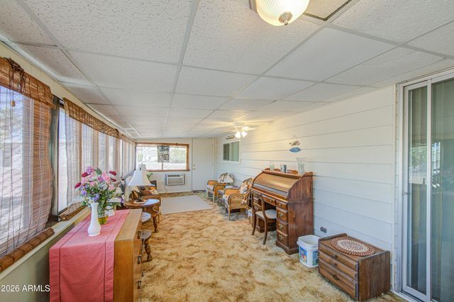 2305 N FLOYD Drive, Mesa, AZ 85215