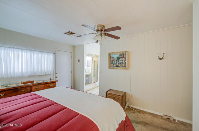 2305 N FLOYD Drive, Mesa, AZ 85215