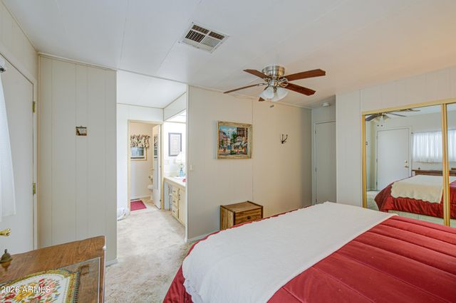 2305 N FLOYD Drive, Mesa, AZ 85215
