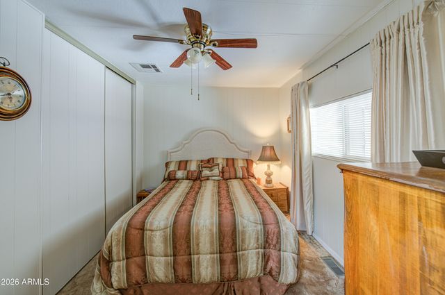 2305 N FLOYD Drive, Mesa, AZ 85215
