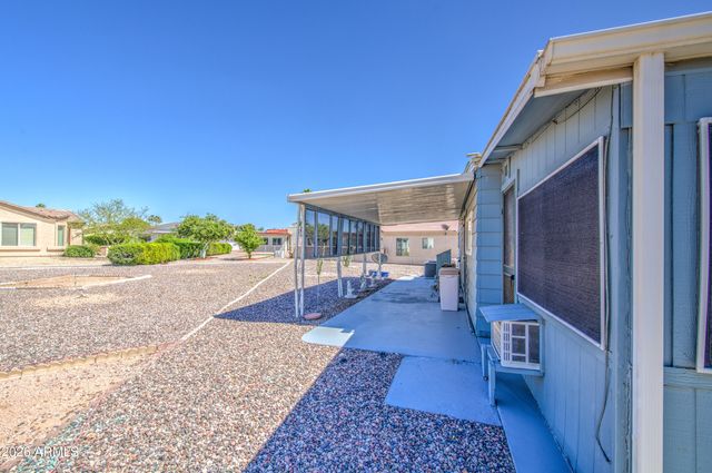 2305 N FLOYD Drive, Mesa, AZ 85215