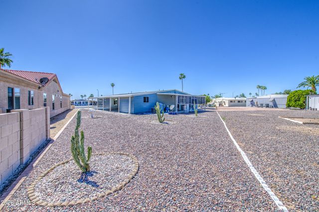 2305 N FLOYD Drive, Mesa, AZ 85215