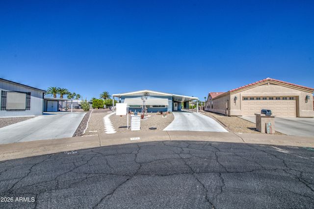 2305 N FLOYD Drive, Mesa, AZ 85215