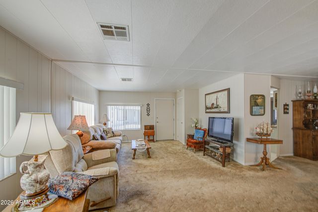 2305 N FLOYD Drive, Mesa, AZ 85215